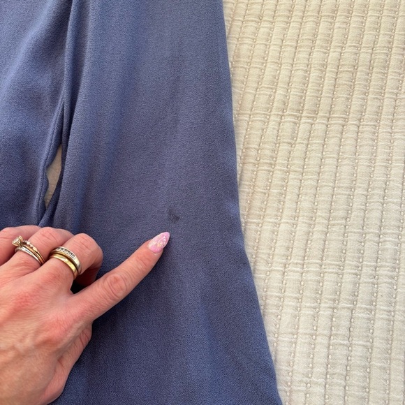 Anthropologie Cloth & Stone Women's Bell Sleeve Indigo Blue Women's Top Size XS - Picture 5 of 8